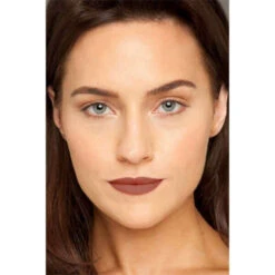 Brave Plush Rush Satin Matte Lipstick -Skinora Store brave plush rush satin matte lipsticklipstick 795377