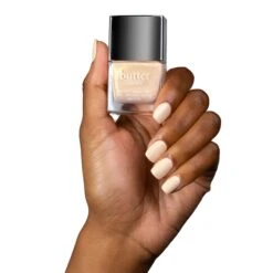 High Street Crème Patent Shine 10X Nail Lacquer 10 High Street Crème Patent Shine 10X Nail Lacquer -Skinora Store high street creme patent shine 10x nail lacquer 889254